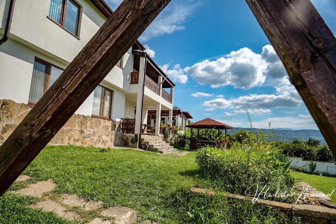 Bachvarovi Villas Трявна Экстерьер фото